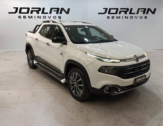 FIAT TORO 2.0 16V TURBO DIESEL VOLCANO 4WD AT9 FIAT TORO 2.0 16V TURBO DIESEL VOLCANO 4WD AT9